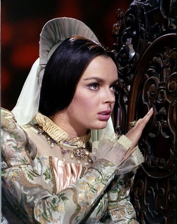 Barbara Steele