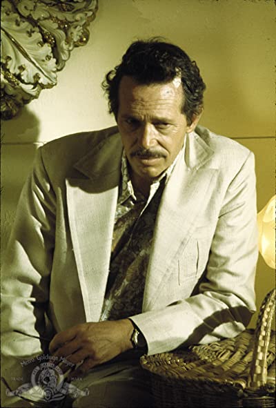 Warren Oates