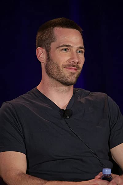 Luke Macfarlane