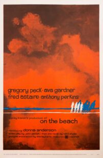 دانلود فیلم On the Beach 1959399529-1340322188